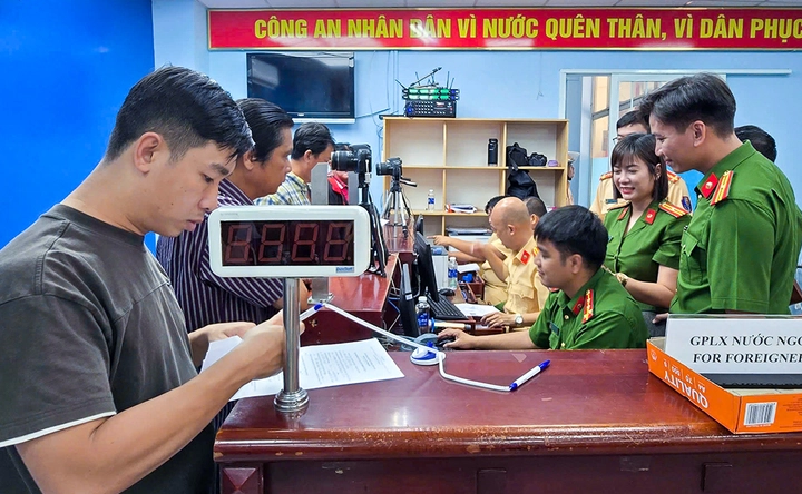 TP.HCM thêm 22 điểm cấp, đổi giấy phép lái xe tại phường, xã, thị trấn